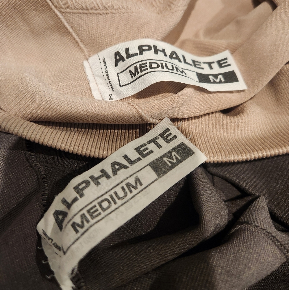 Alphalete Amplify Contour Shorts Set - Picture 3 of 4
